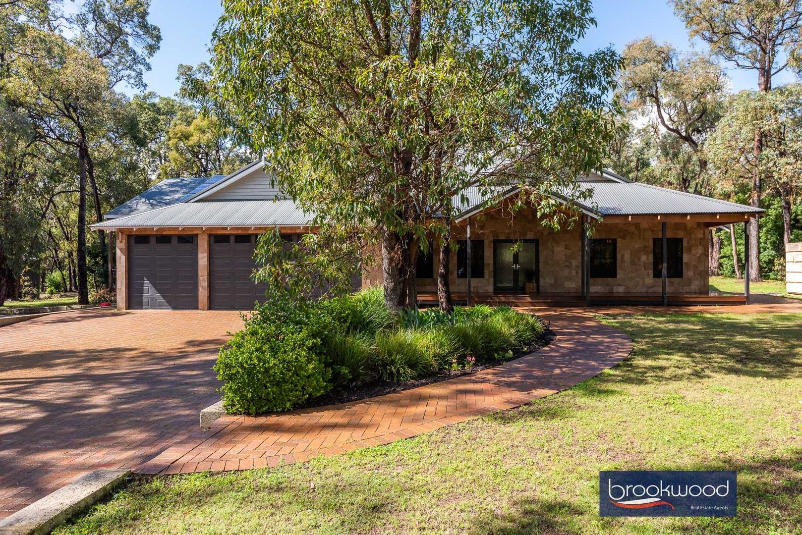 4 bedrooms House in 225 Valencia Court MUNDARING WA, 6073