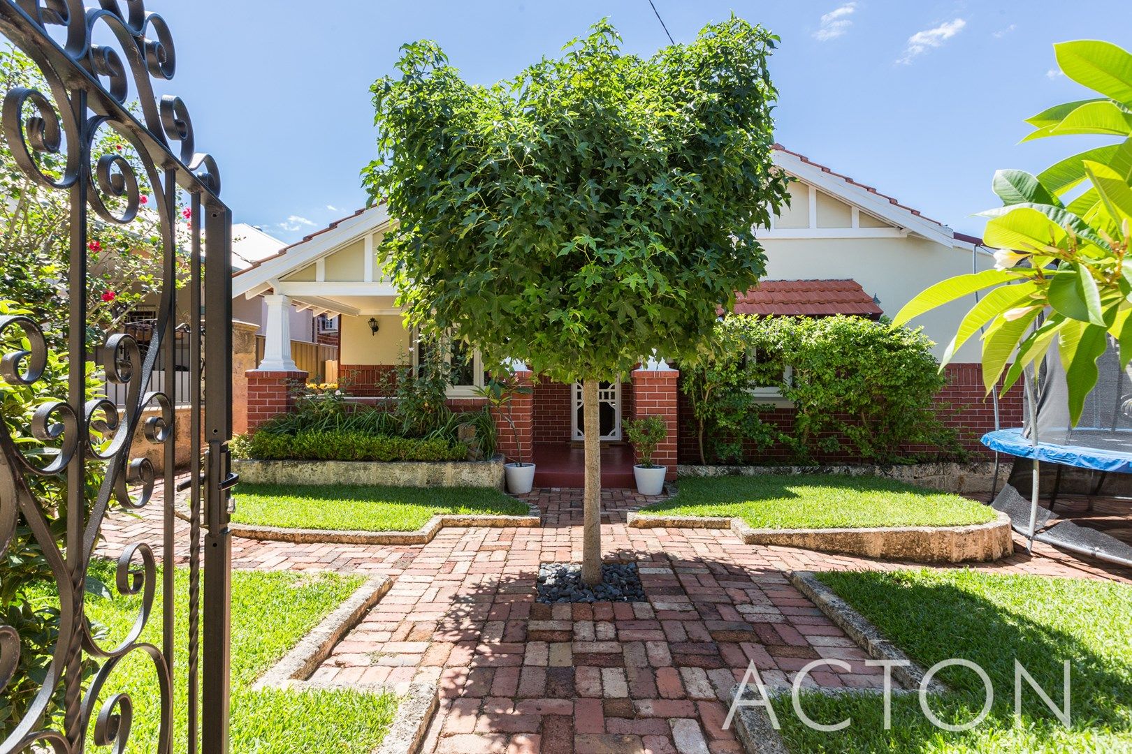 128 Shakespeare Street, Mount Hawthorn WA 6016, Image 0