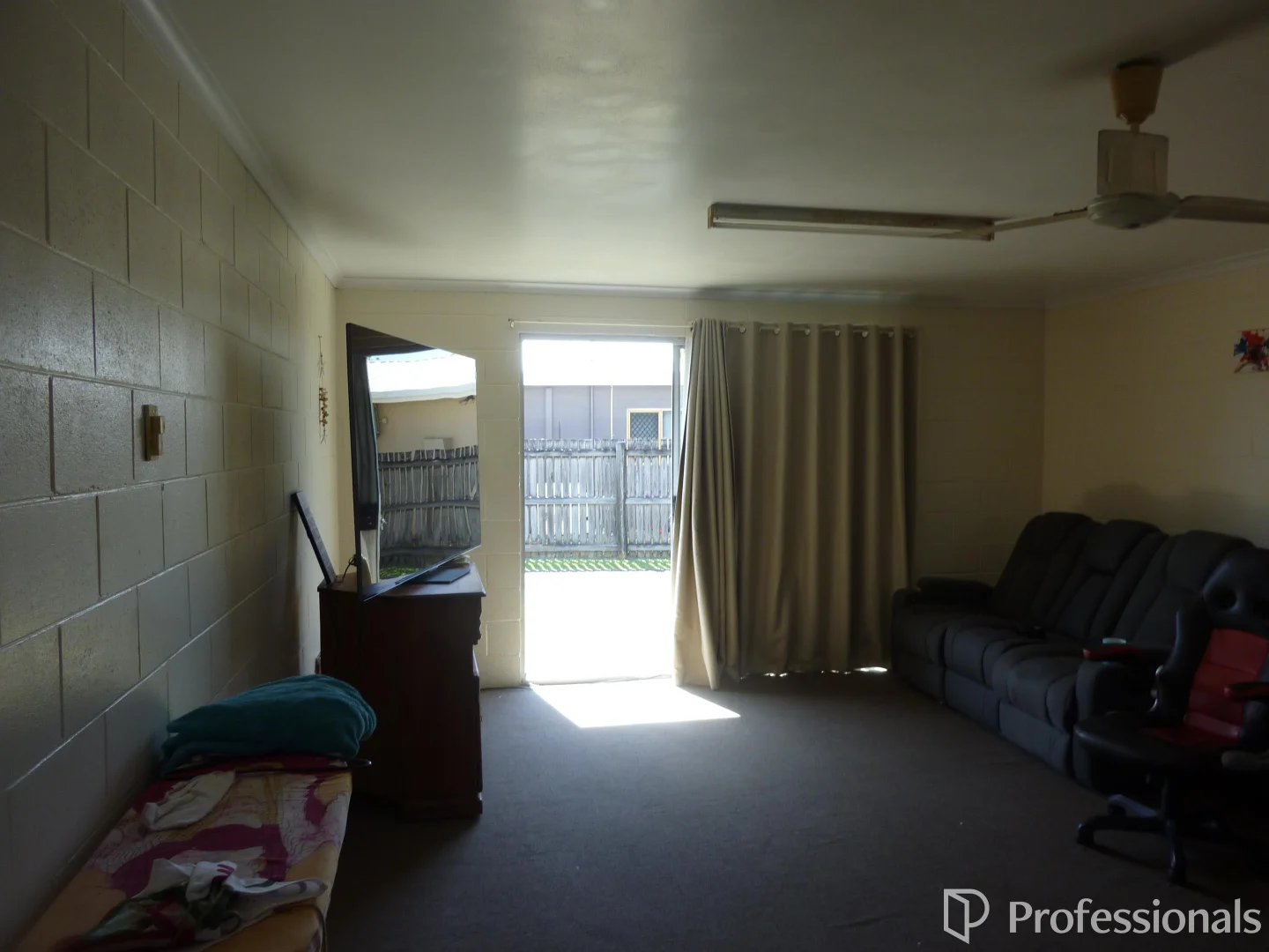 Additional image 3 of 1 & 2/16 Yaralla Avenue, East Mackay QLD 4740