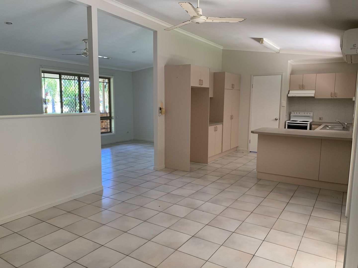 5 Holland St, Wongaling Beach QLD 4852, Image 1