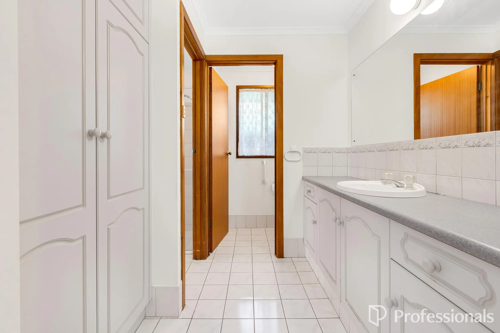 Additional image 8 of 18 Sedgemoor Road, Craigmore SA 5114