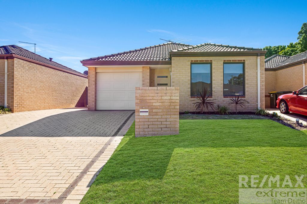 4 Watkins Loop, Tapping WA 6065, Image 0