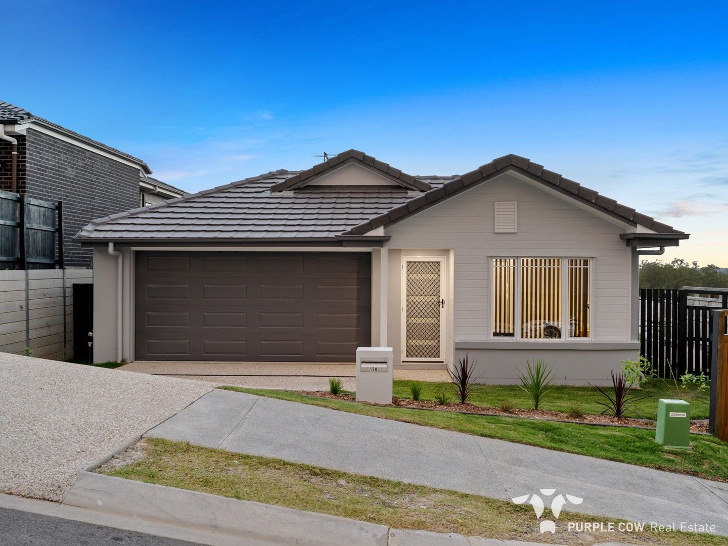 6 bedrooms House in 178 Dublin Avenue SPRING MOUNTAIN QLD, 4300