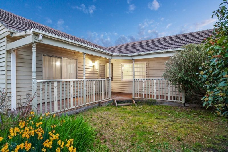 13 Derwent Street, Ringwood North VIC 3134, Image 2