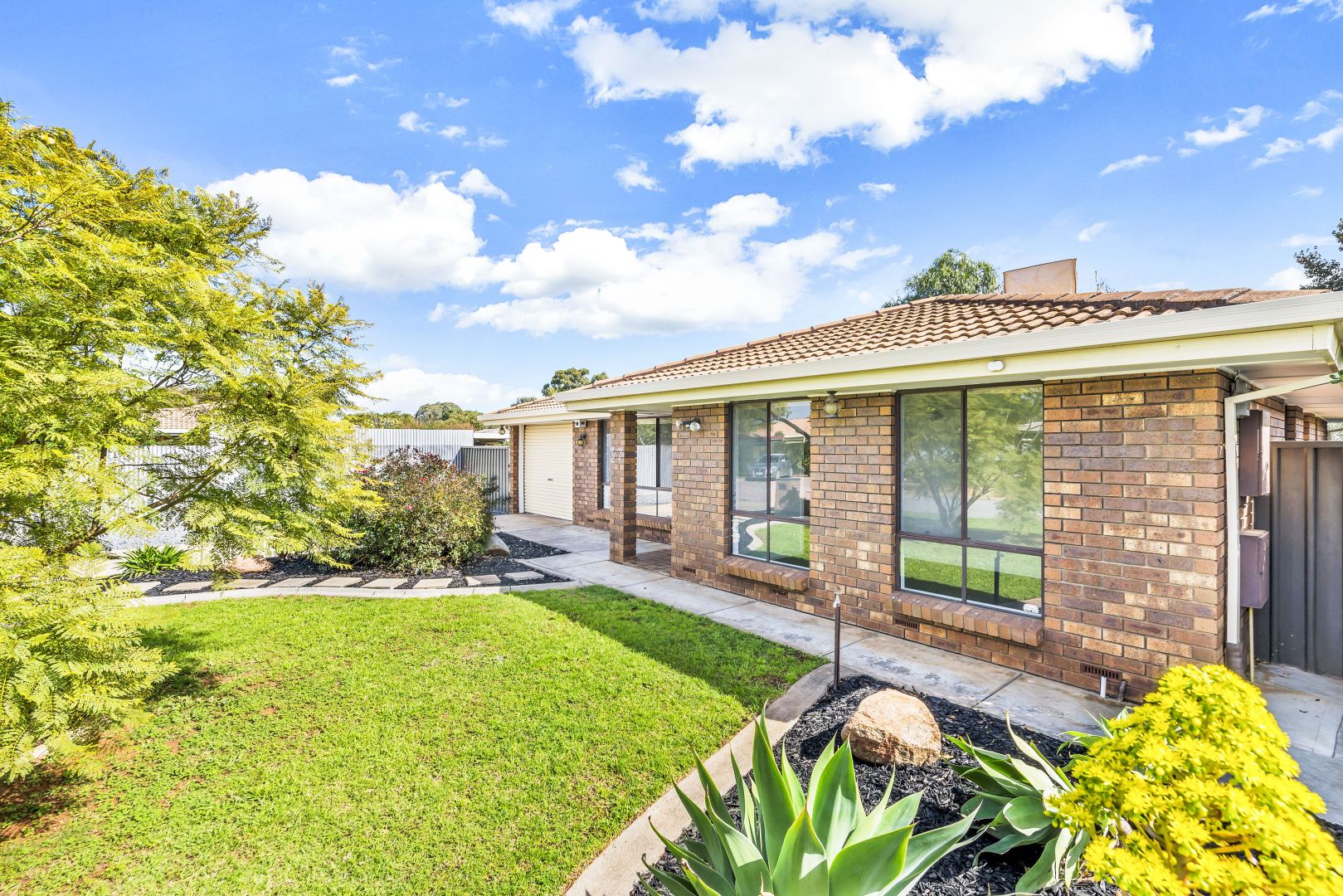 37 Iveleary Avenue, Salisbury East SA 5109, Image 1