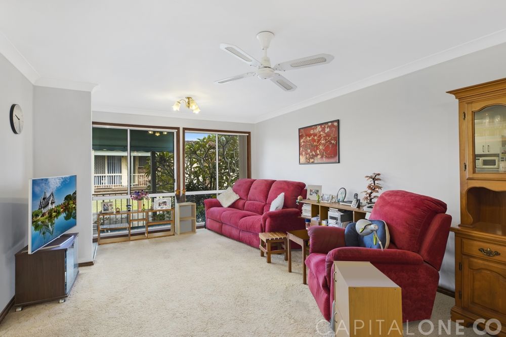 16 Gilbert Avenue, Gorokan NSW 2263, Image 2