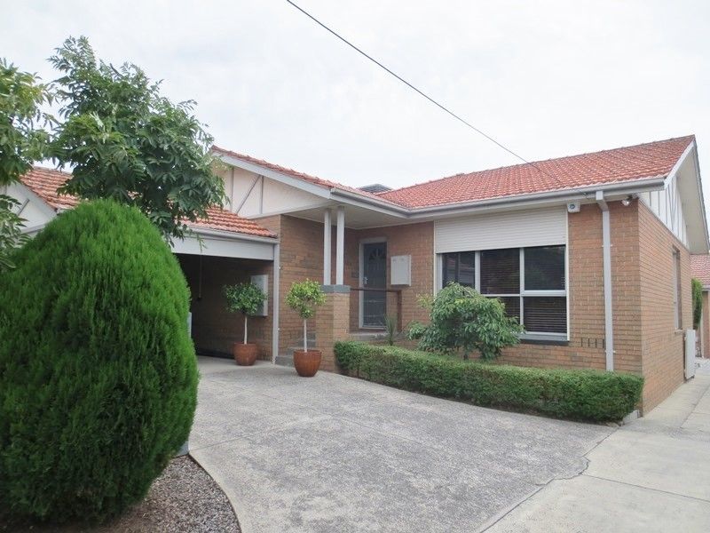 2 bedrooms Apartment / Unit / Flat in 1/288 Grimshaw Street WATSONIA NORTH VIC, 3087