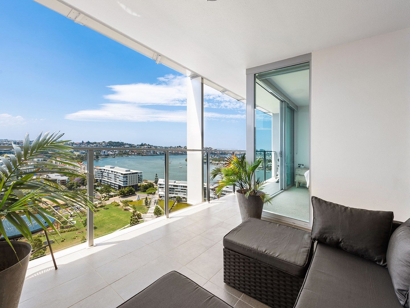 2 bedrooms Apartment / Unit / Flat in 2104/30 Festival Place NEWSTEAD QLD, 4006
