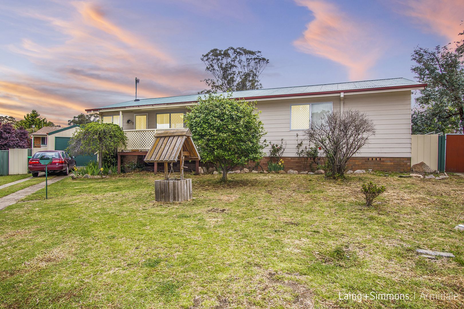 8 Bower Place Armidale Nsw 2350 Domain