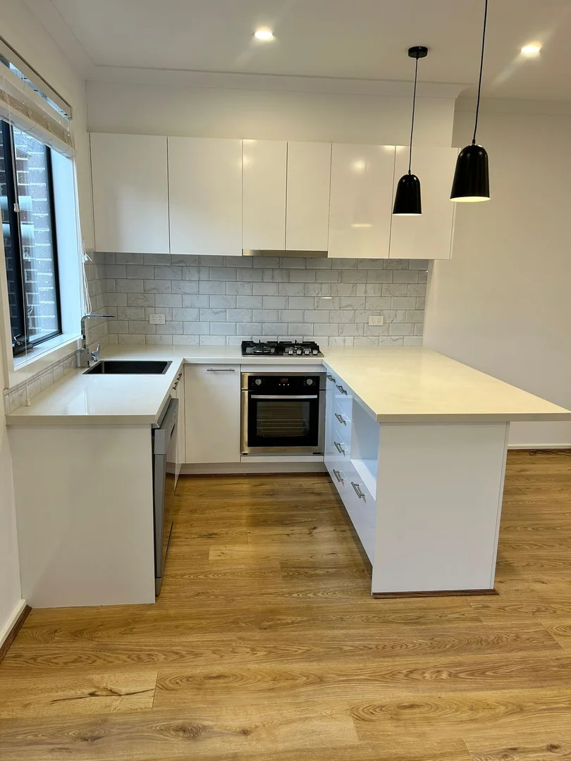 Additional image 5 of 2/5 Dubbo Street, Albion VIC 3020