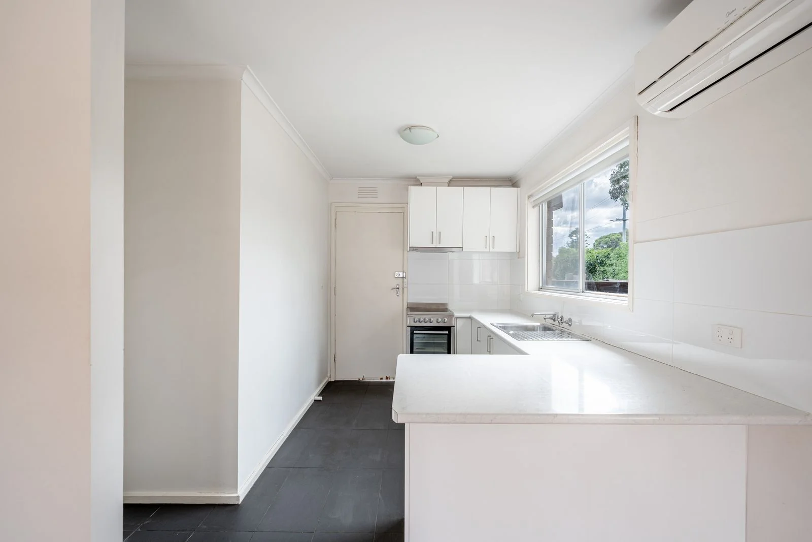 Additional image 3 of 1/29 Cash St, Kingsbury VIC 3083