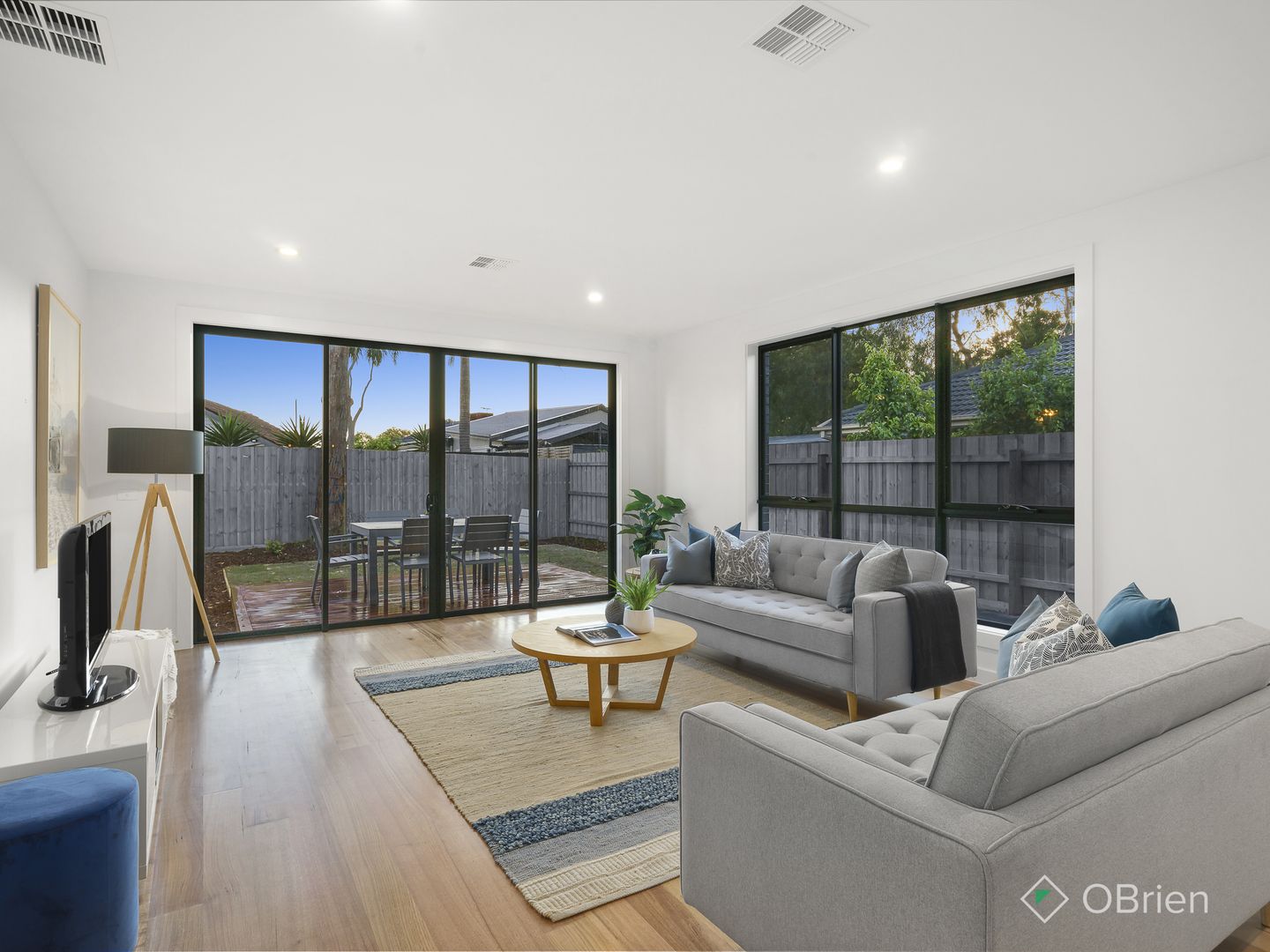 8a Magnolia Street, Mordialloc VIC 3195, Image 2