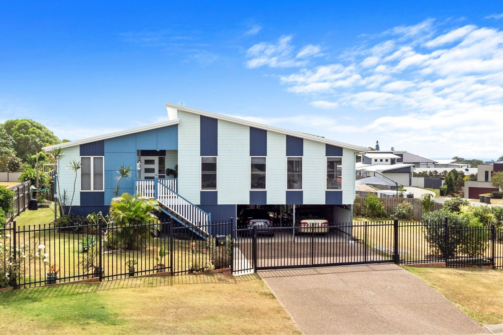 4 bedrooms House in 27 Teresa Street NIKENBAH QLD, 4655