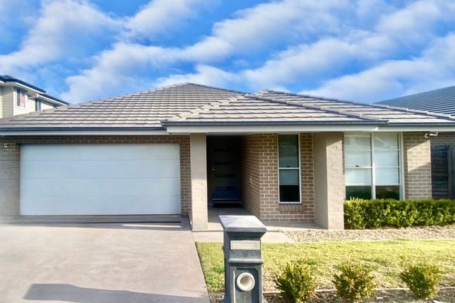 Picture of 9 Evergreen Drive, ORAN PARK NSW 2570