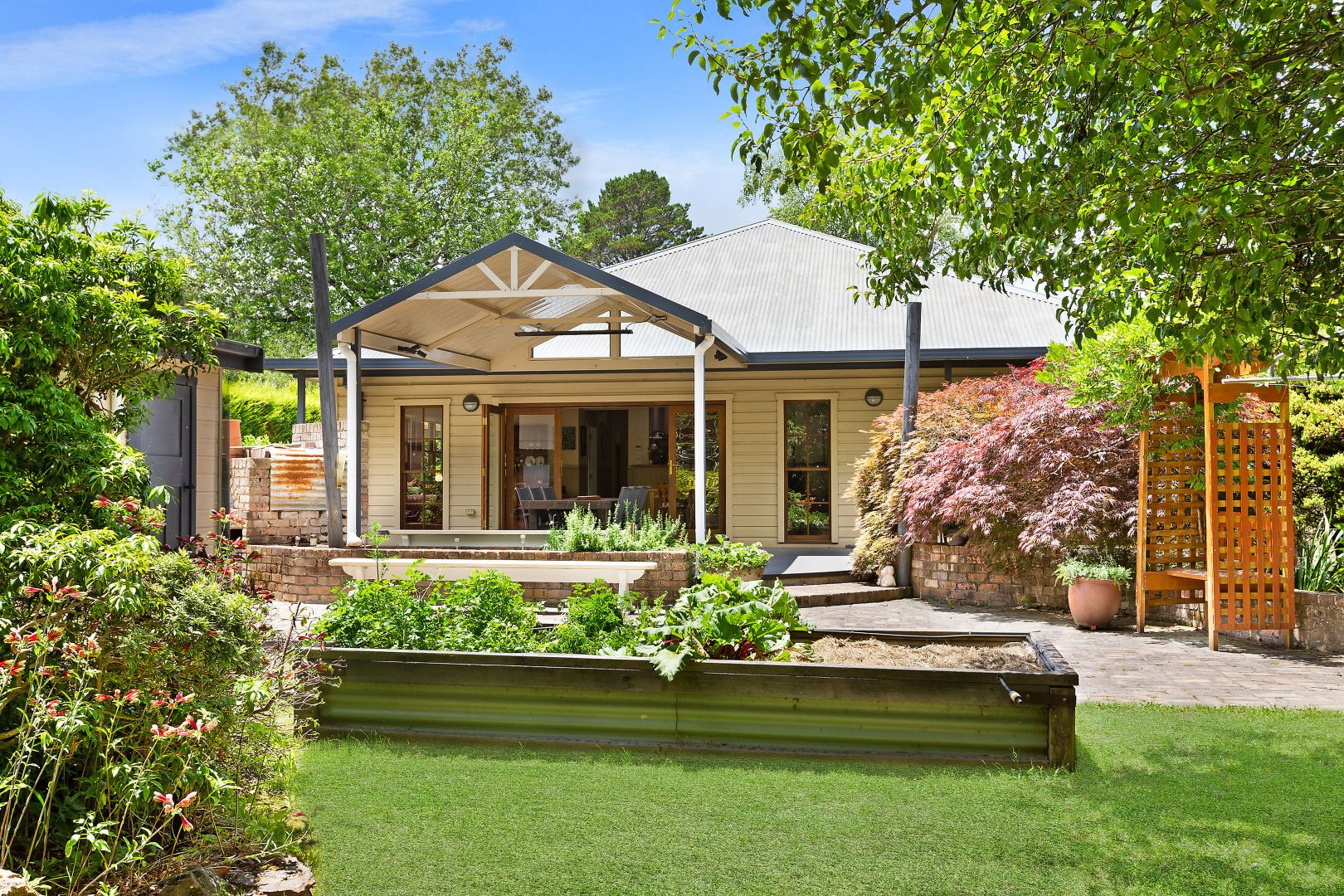 79 Valley Road, Wentworth Falls Property History & Address Research