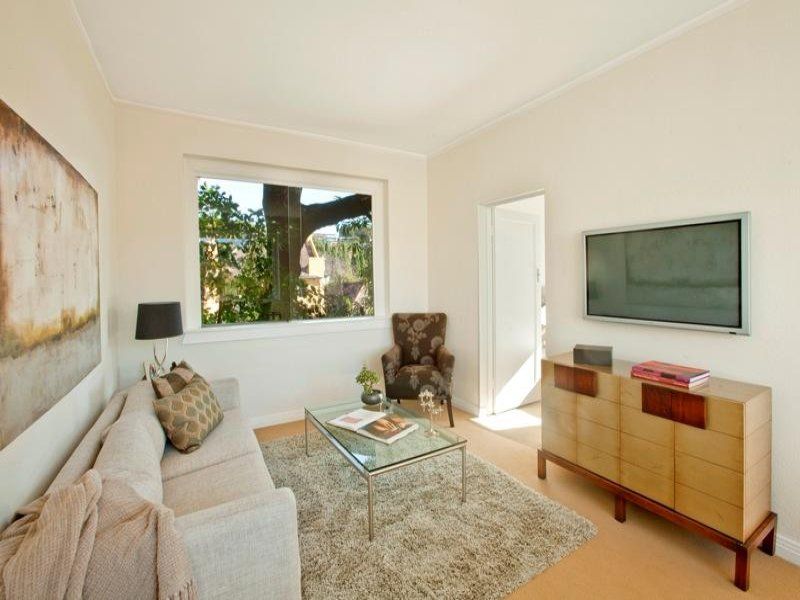 2 bedrooms Apartment / Unit / Flat in 6/290 New South Head Road DOUBLE BAY NSW, 2028
