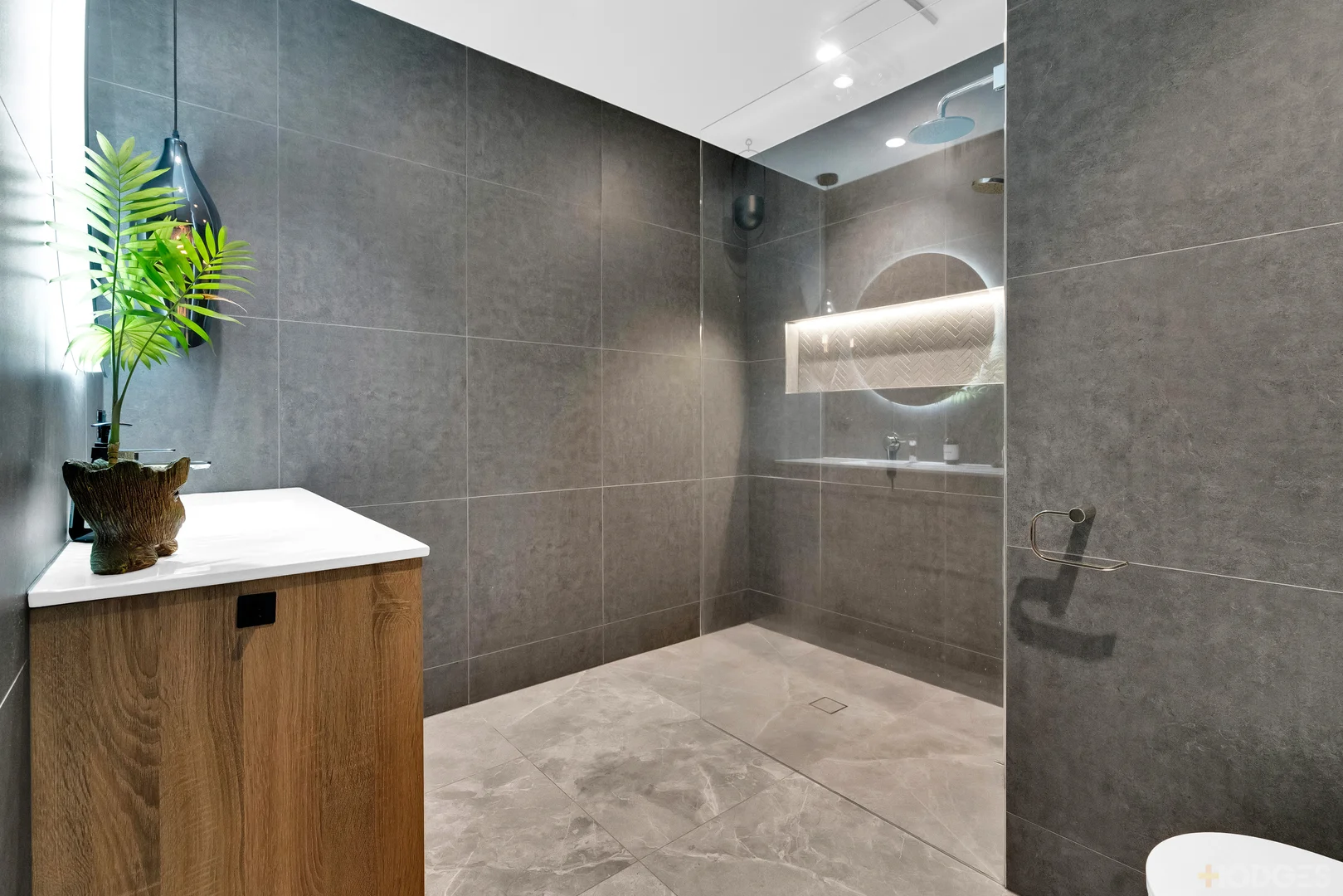 Additional image 10 of 1/130 Warrigal Road, Mentone VIC 3194