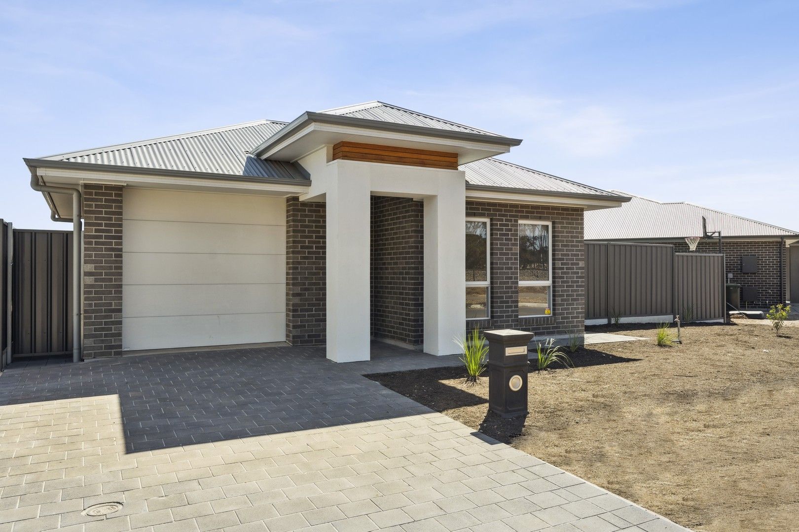 4 bedrooms House in 74 Mozart Circuit EVANSTON GARDENS SA, 5116