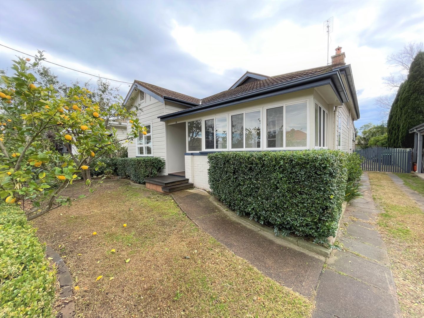 16 Roy Street, Lorn Property History & Address Research Domain