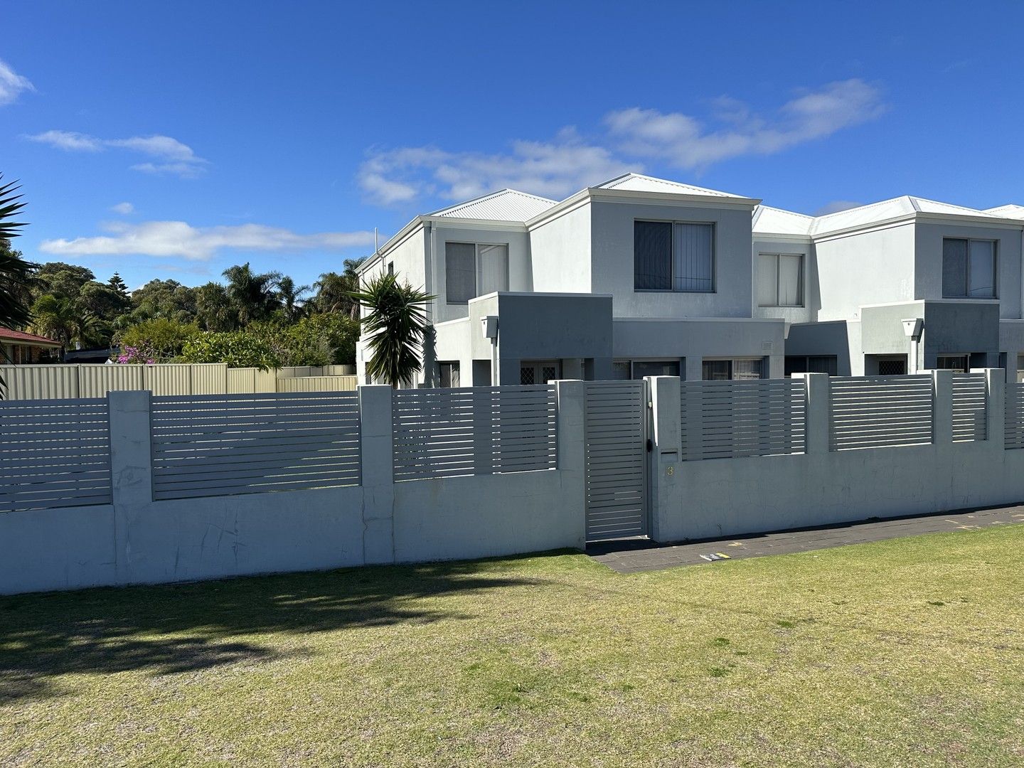 3 bedrooms House in 3/42 France Street MANDURAH WA, 6210