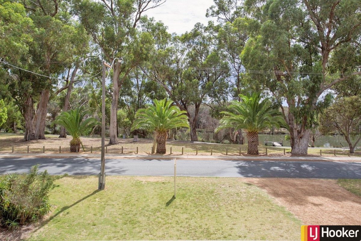 16 Redcliffe Road, Greenfields WA 6210, Image 1