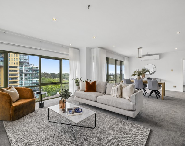 704/15 Queens Road, Melbourne VIC 3004