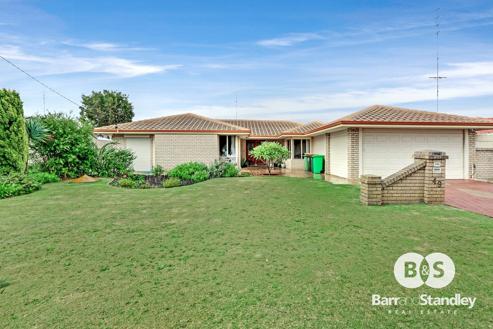 4 bedrooms House in 49 Sweeny Street CAREY PARK WA, 6230