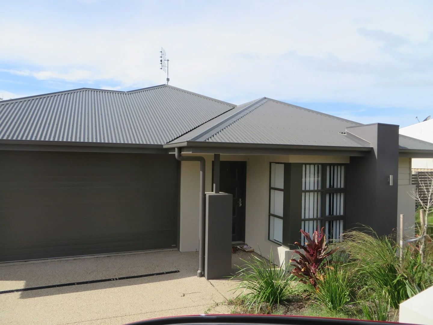 11 Clover Crescent, Boyne Island QLD 4680