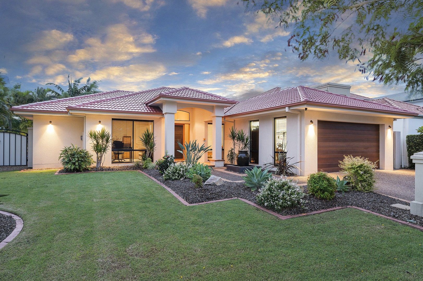 2550 Belmont Court West, Hope Island QLD 4212, Image 0