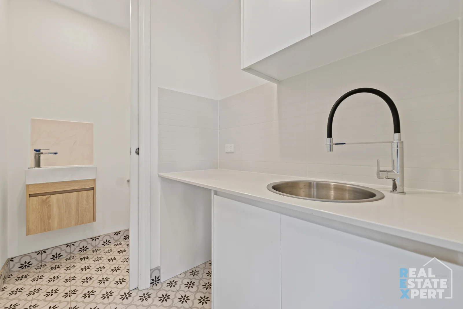 Additional image 5 of 2/5 Sylvanwood Crescent, Narre Warren VIC 3805