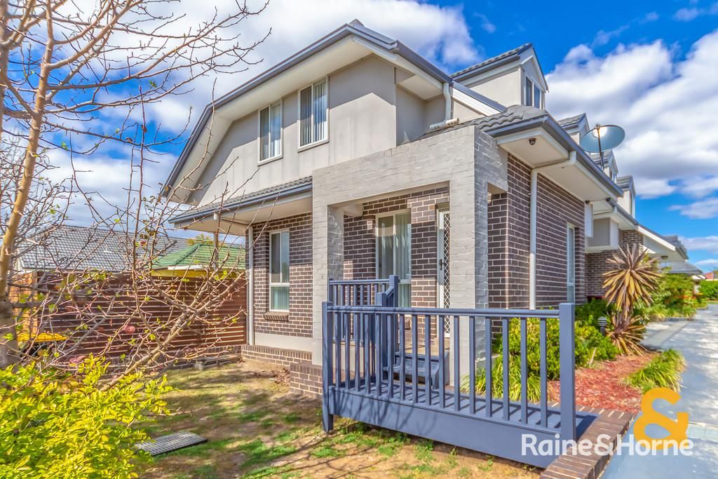 3 bedrooms Townhouse in 1/10 Morris Street ST MARYS NSW, 2760