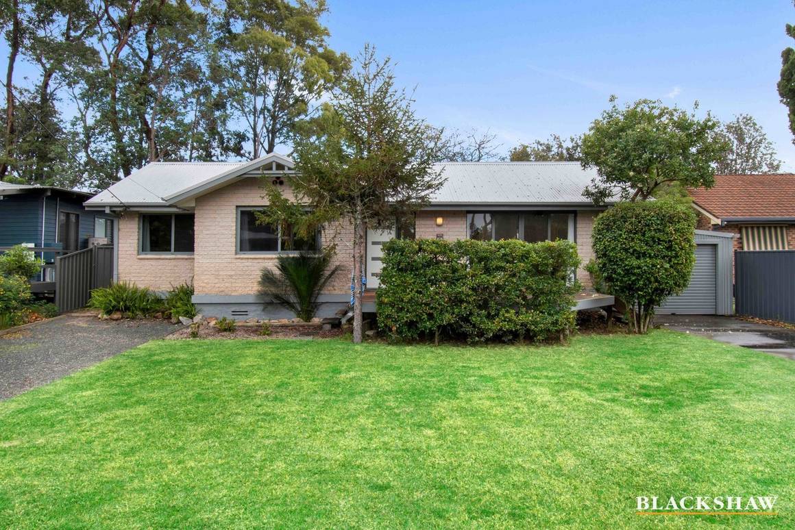 Picture of 87 Elizabeth Drive, BROULEE NSW 2537