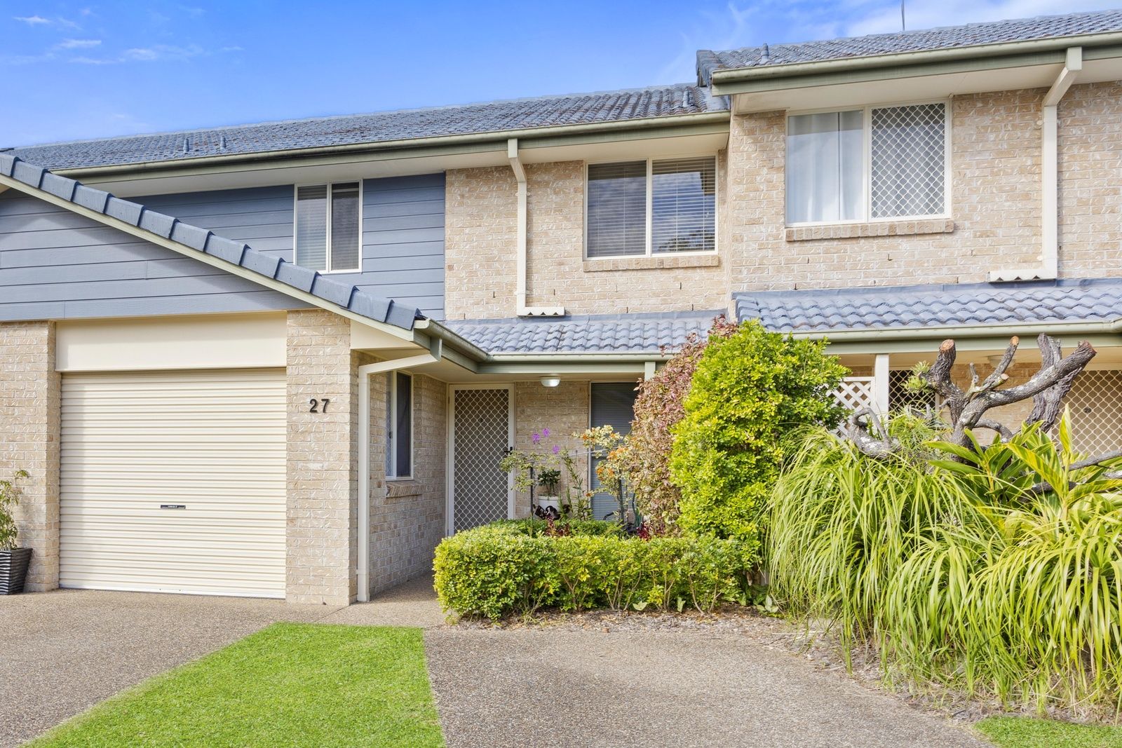 27/84 Cumberland Drive, Varsity Lakes Property History & Address