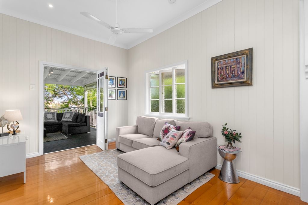 98 Khartoum Street, Gordon Park QLD 4031, Image 2