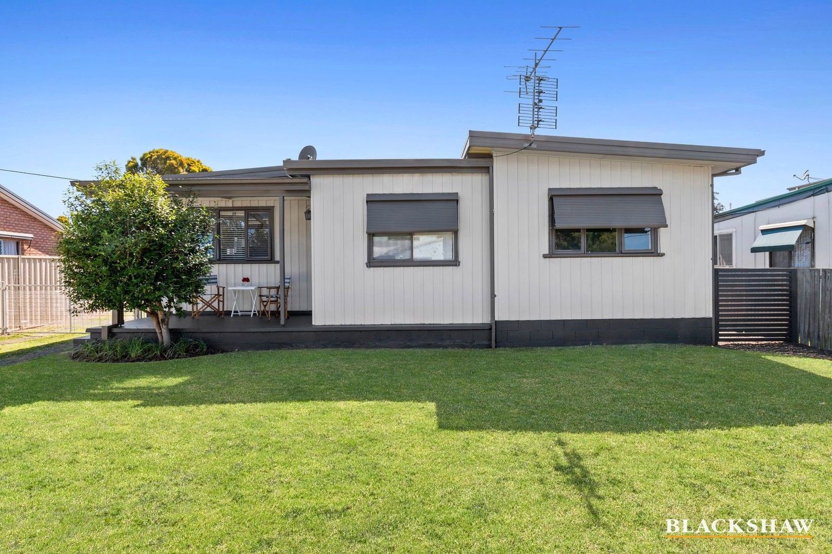 3 bedrooms House in 61 Golf Links Drive BATEMANS BAY NSW, 2536