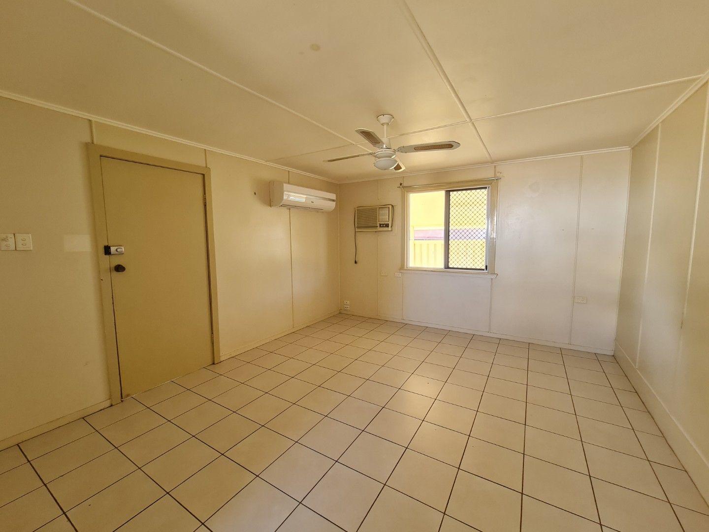 98 Trainor Street, Mount Isa QLD 4825, Image 2