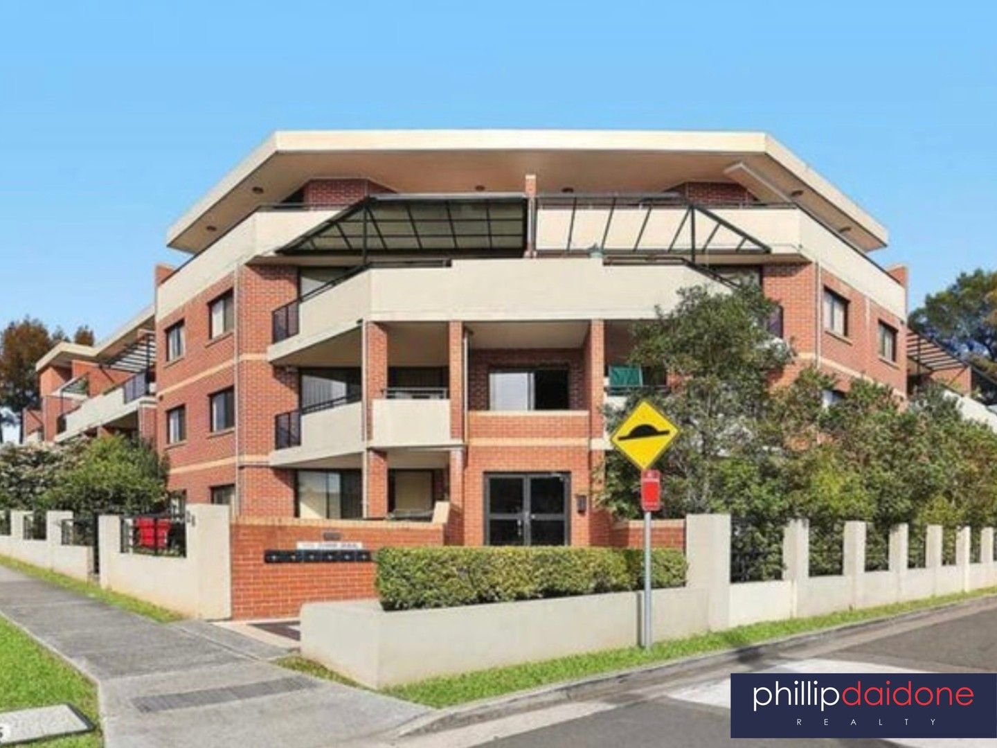 2 bedrooms Apartment / Unit / Flat in 21/2 Kitchener Avenue REGENTS PARK NSW, 2143