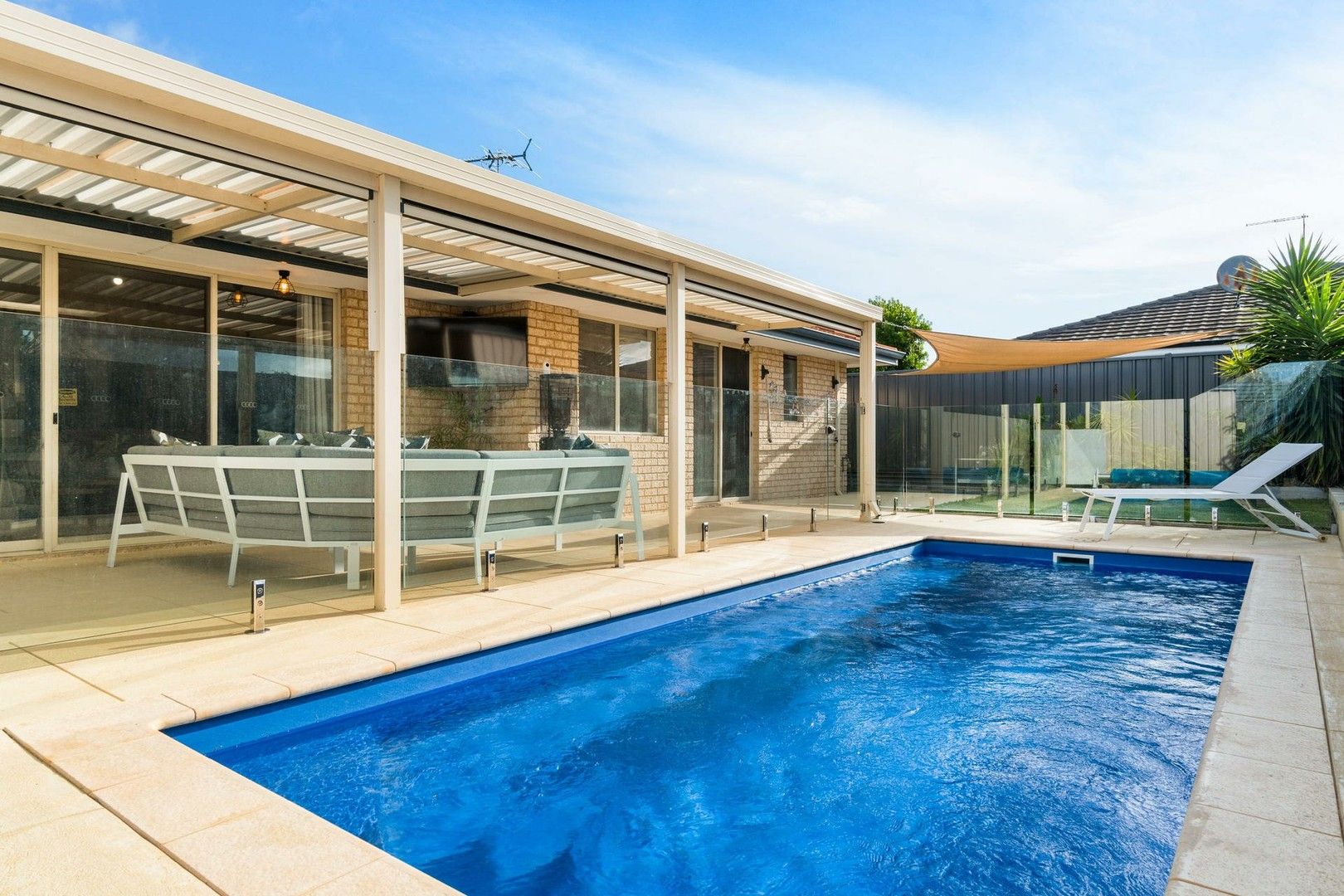 4 bedrooms House in 14 Howe Elbow QUINNS ROCKS WA, 6030