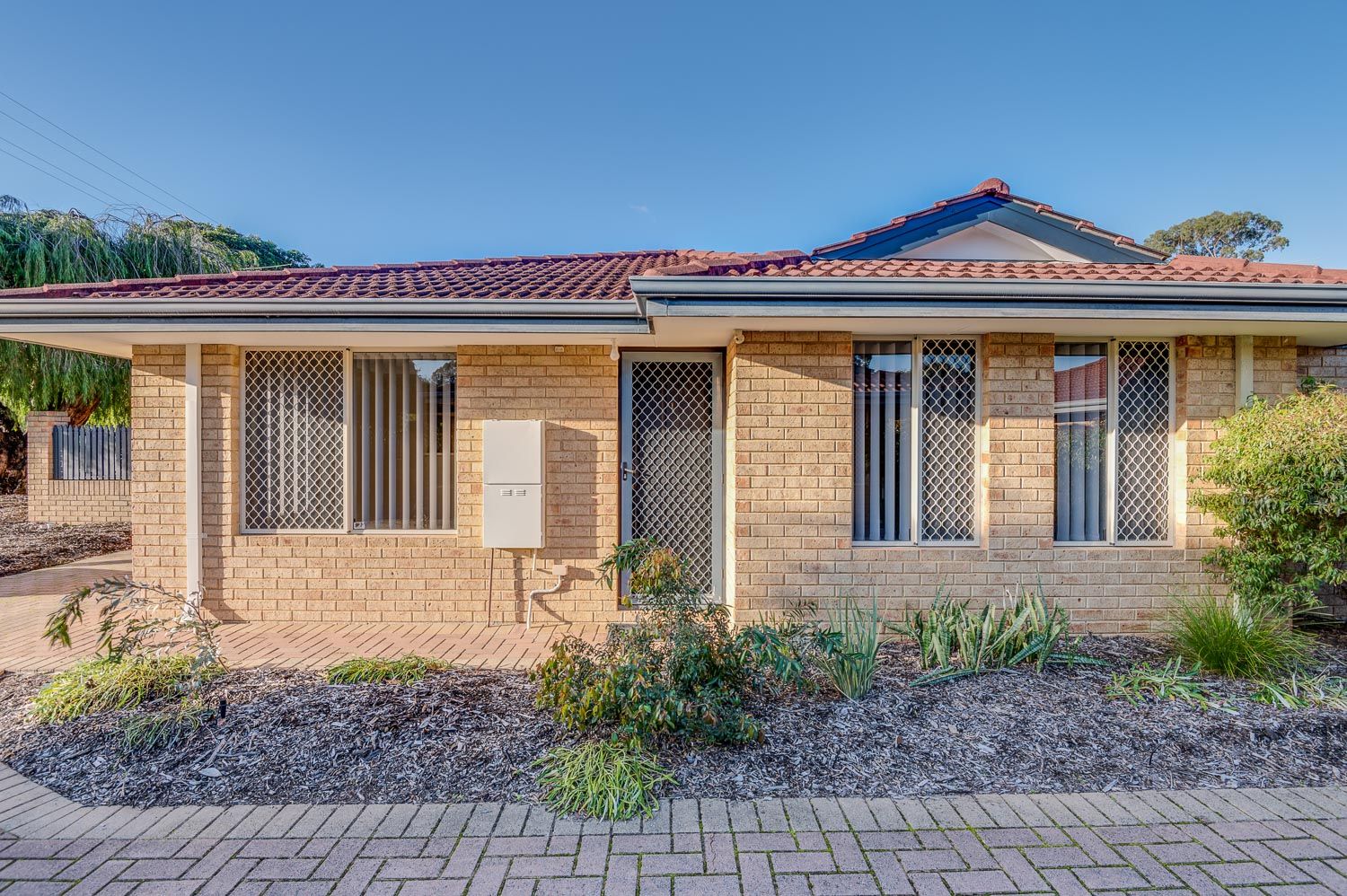 1/60 Palmerston Street, St James WA 6102, Image 2