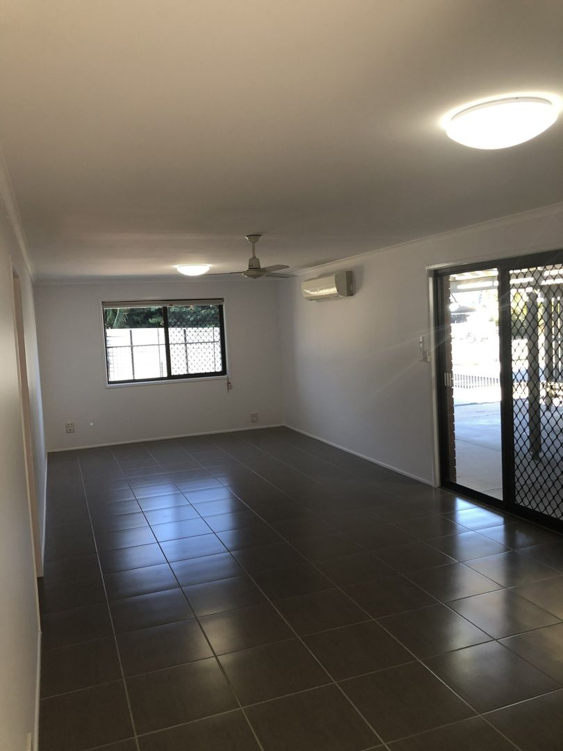 2/12 Andrew Court, Boyne Island QLD 4680, Image 2