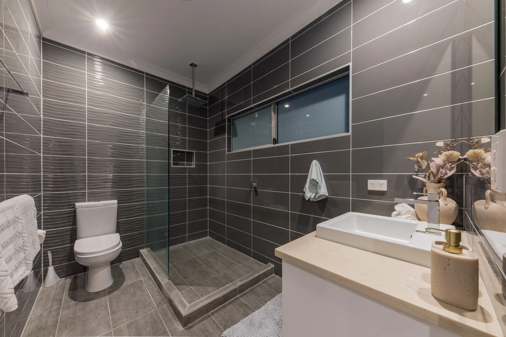 Additional image 19 of 131 Queens Beach Esplanade, Bowen QLD 4805