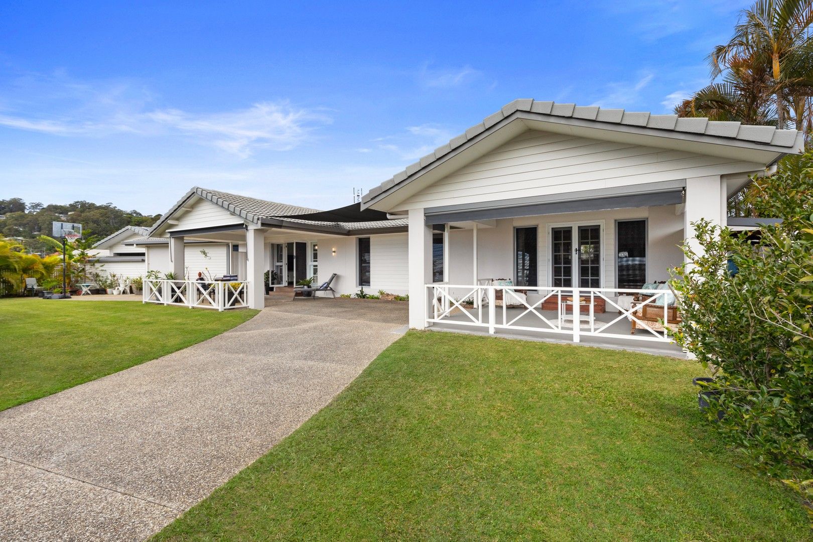 2 Dotterel Drive, Burleigh Waters QLD 4220, Image 0