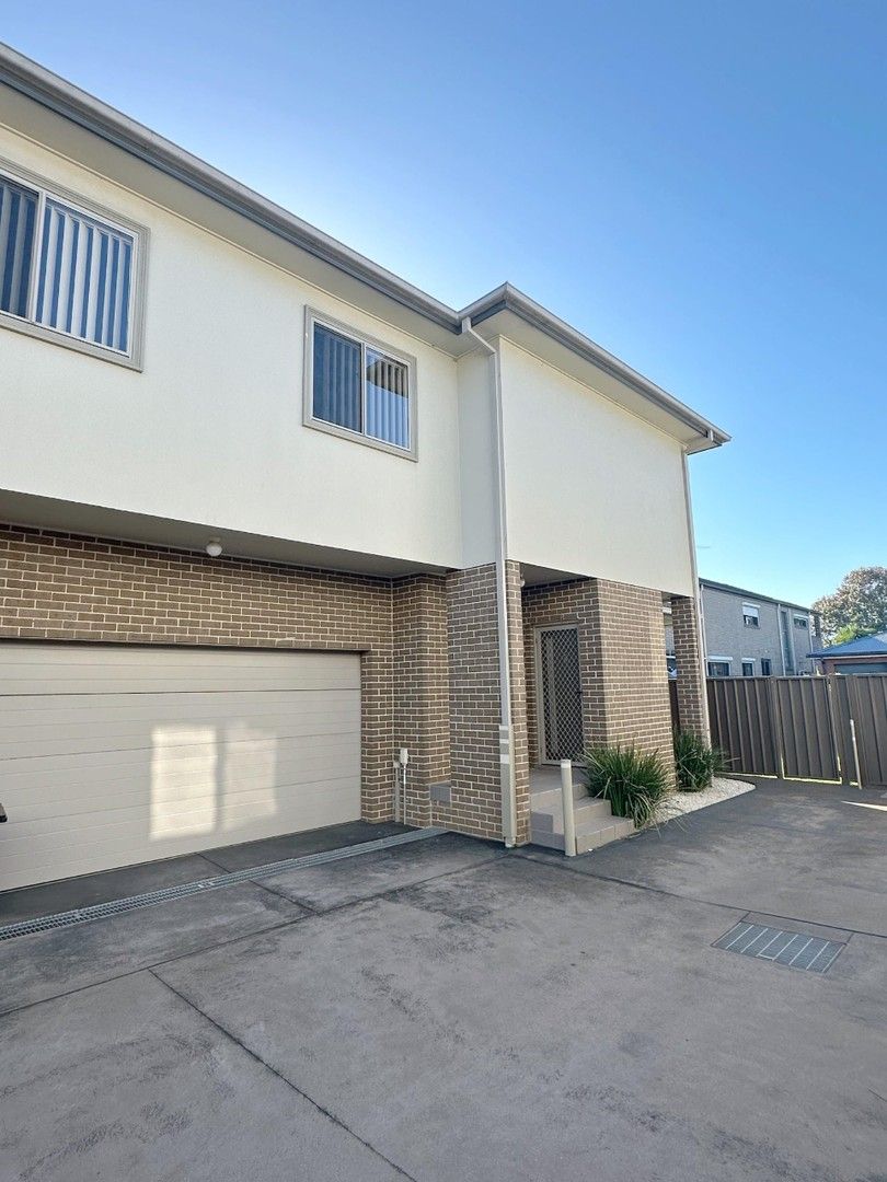 3/6 Market Street, Moorebank NSW 2170, Image 1