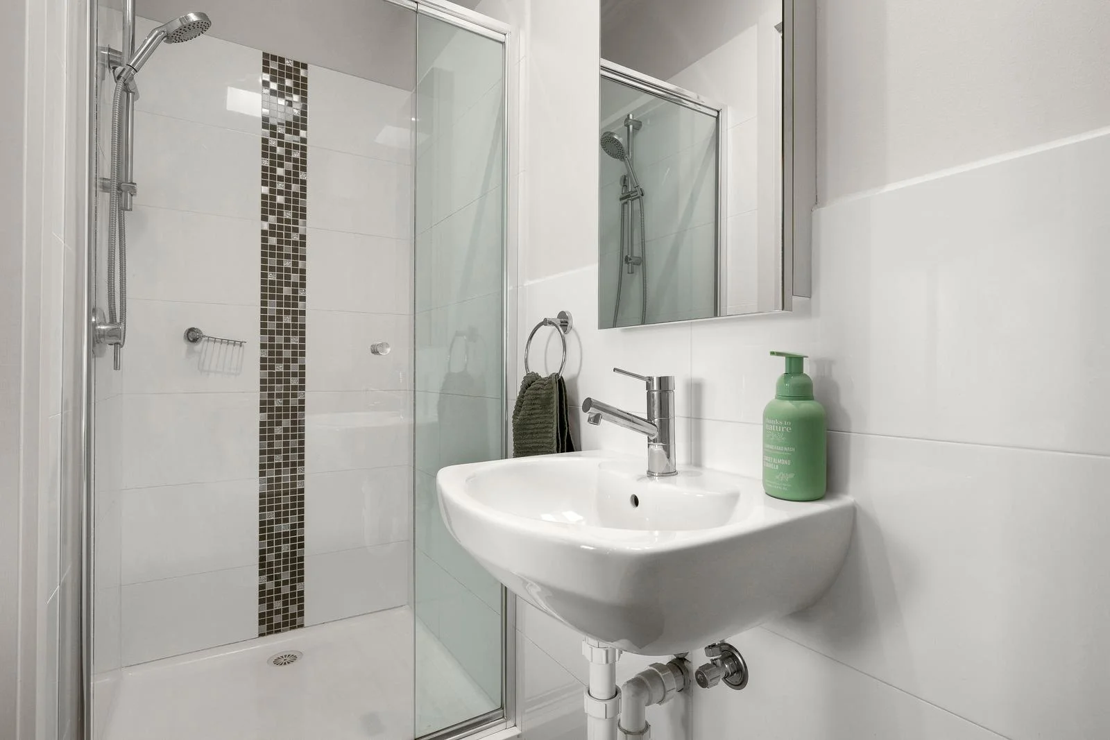 Additional image 8 of 2/111 Quinn Grove, Keilor East VIC 3033