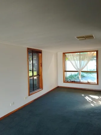 Additional image 10 of 3 Hendrix Crescent, Woodcroft SA 5162