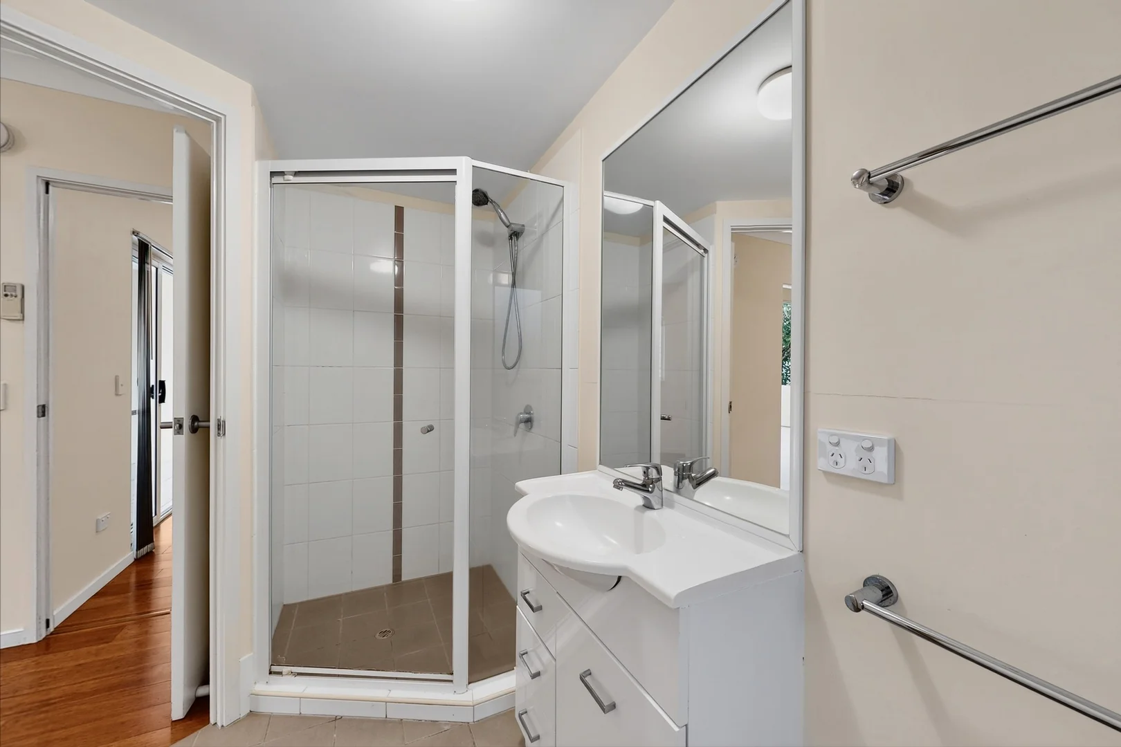 Additional image 11 of 2/16 Explorer Street, Toowong QLD 4066