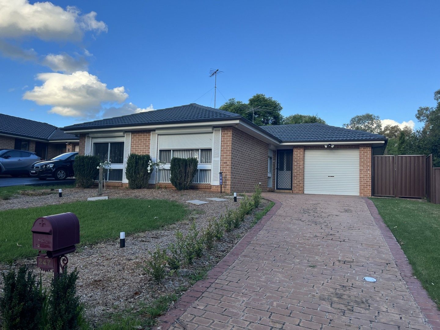 3 bedrooms House in 247 Welling Drive MOUNT ANNAN NSW, 2567