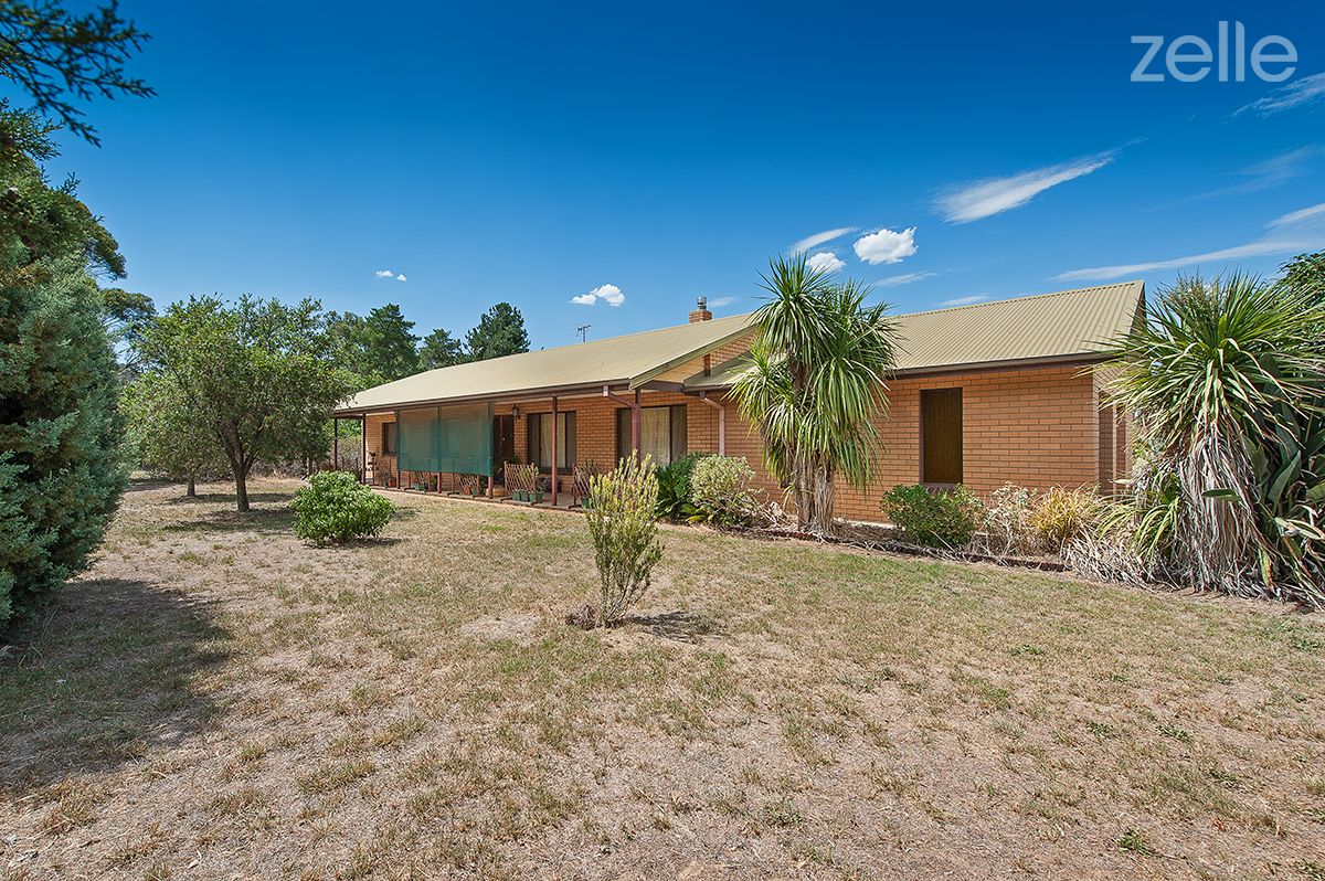 76 Mitchell Road, Table Top NSW 2640, Image 1