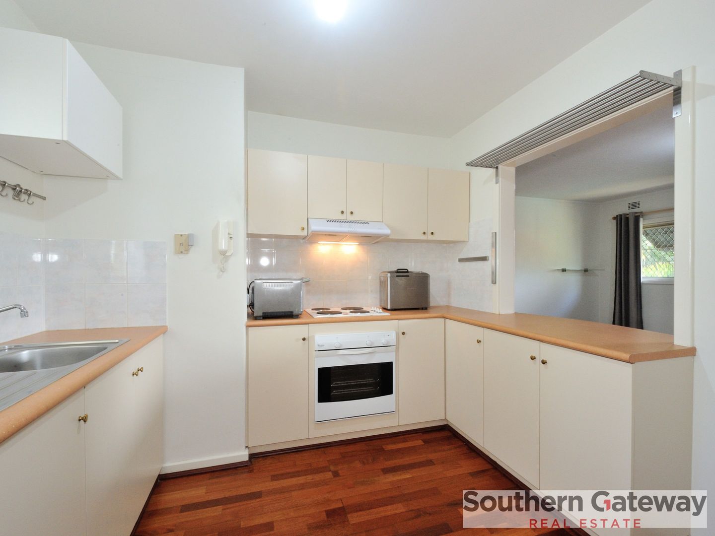 Unit 4, 13 Dowling Place, Orelia WA 6167, Image 1