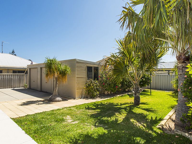 14 Harper Drive, Ledge Point WA 6043, Image 2